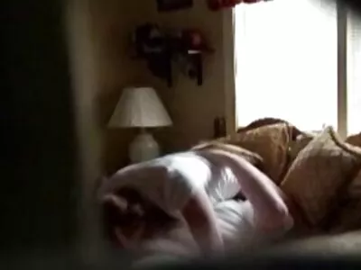 Blondei seducătoare îi place să futaiuri bune facă sex hardcore în după-amiezele leneșe