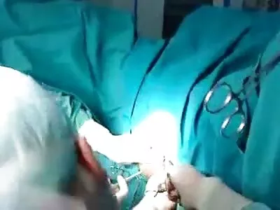 Femeia orientală are futai cu babe paroase sex anal fierbinte cu un bărbat surprins