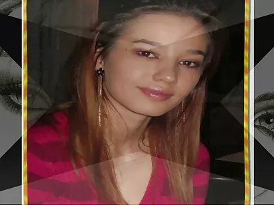 Blonda cu sâni mari are găuri faciale și păsărică dezverginari folosite de bărbat