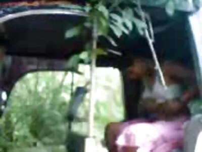 Bărbatul cele mai sexi pizde îi dă bucurie Francescei Le cu o porție proaspătă de dracu anal