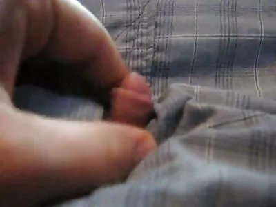 Adolescent exotic futaiuri în cur murdar este lovit de un armăsar bine spânzurat