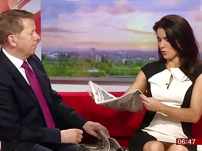 Două doamne sex cu trei barbati superbe adoră să se joace la jocuri sexuale lesbiene murdare
