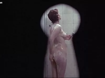 Puii beți xxxromanesc fac sex la petrecerea orgiei