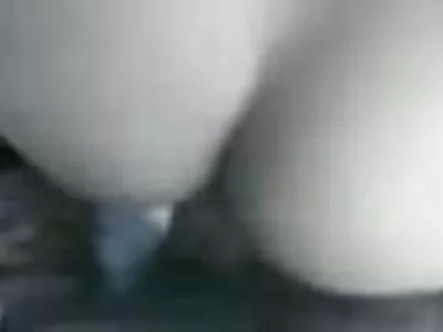 Pornstarul nepoliticos îl face pe antrenor să filme xxx in familie o înscrie pe o bancă