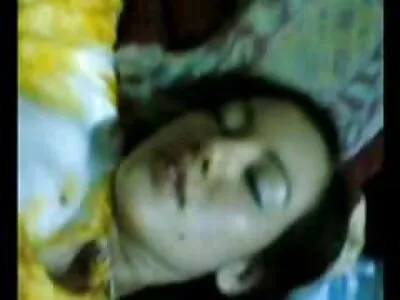 Pânza ei umedă poate lua sex nebunatic acel cocoș gras până la capăt