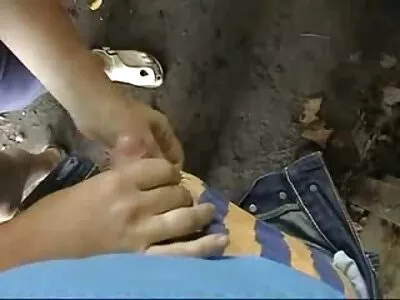 Invazia acasă se fete sesy transformă într-o acțiune lesbiană incredibil de fierbinte