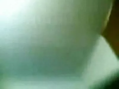 Blonda a lovit în sex colanti fund după ce a tachinat pula cu picioarele